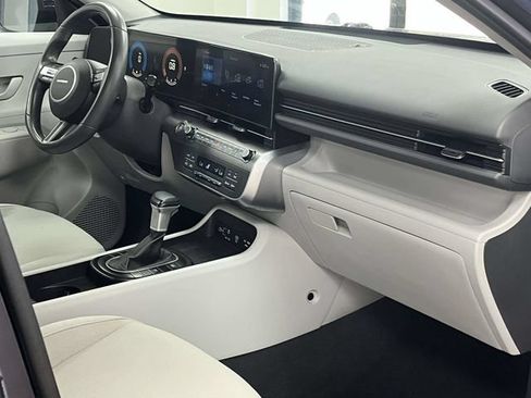 Used 2024 Hyundai Kona SEL AWD/4WD image 27