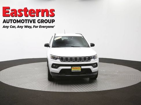 Used 2024 Jeep Compass Latitude AWD/4WD image 50