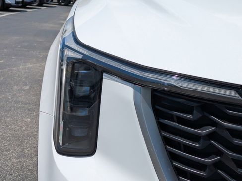 Certified 2025 Kia Sorento LX FWD image 8