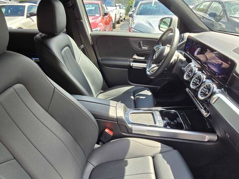 Used 2024 Mercedes-Benz EQB 250+ image 10