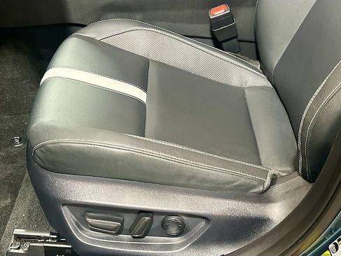 Used 2025 Toyota Camry SE w/ Convenience Package FWD image 16