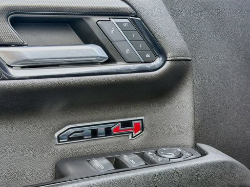 Used 2023 GMC Sierra 1500 AT4 w/ AT4 Preferred Package AWD/4WD image 18