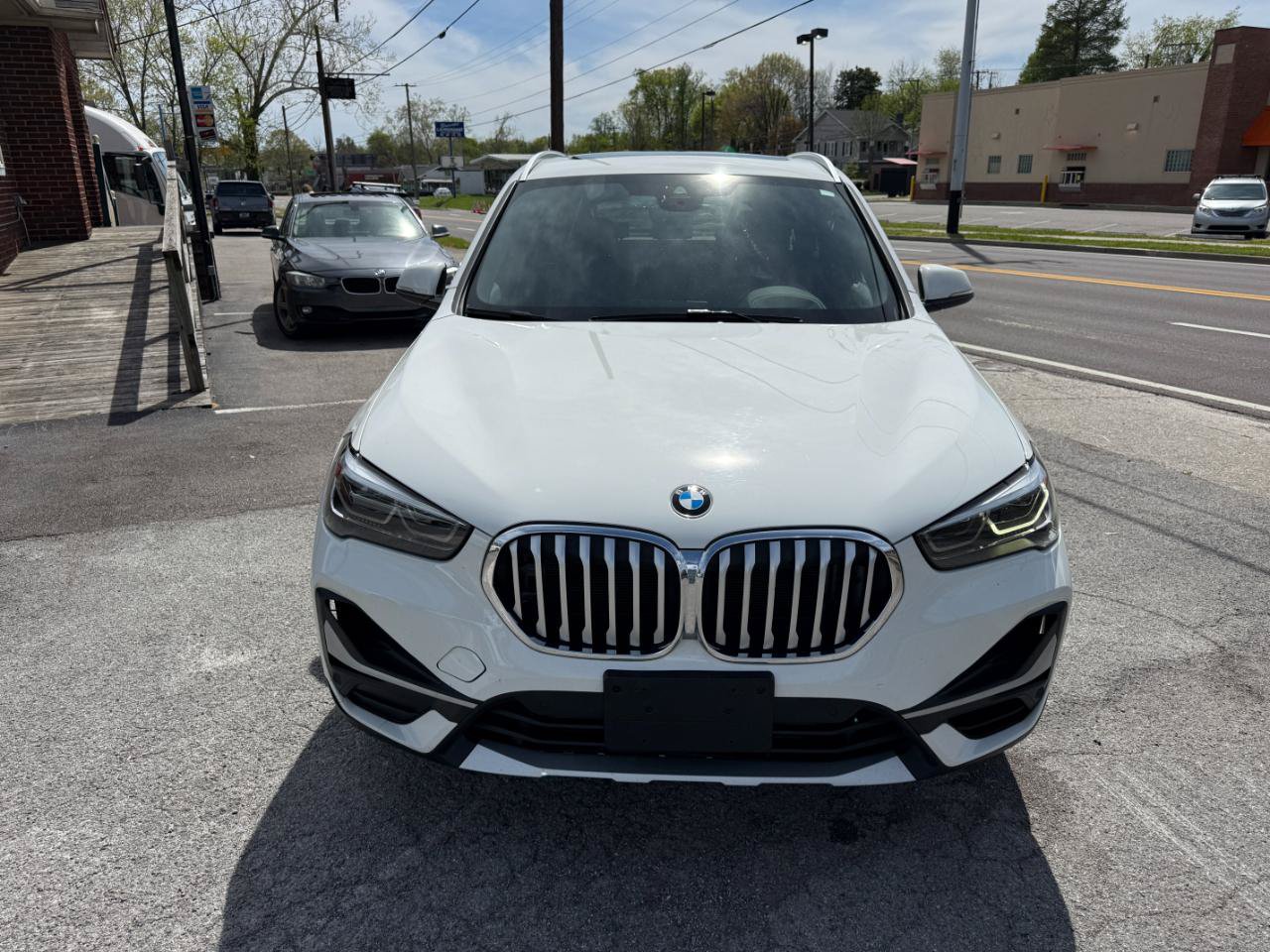 Used 2020 BMW X1 xDrive28i w/ Premium Package AWD/4WD image 3