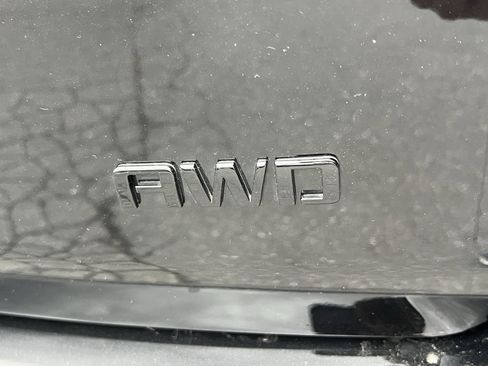 Used 2020 Chevrolet Traverse Premier w/ Redline Edition image 12