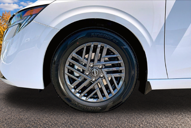 New 2027 Nissan Sentra SV w/ Floor Mat Package FWD image 12