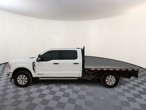 Used 2024 Ford F250 XLT w/ FX4 Off-Road Package AWD/4WD image 2