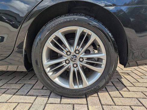 Used 2016 Toyota Camry SE image 19