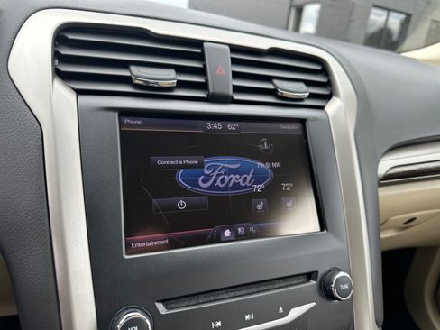 Used 2013 Ford Fusion SE FWD image 14