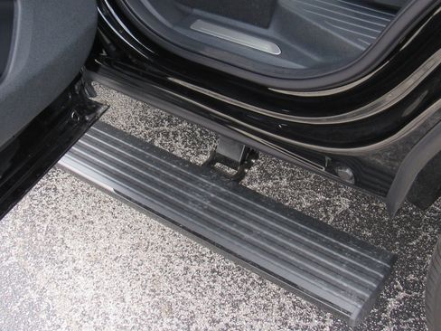 New 2025 Lincoln Navigator Reserve image 11