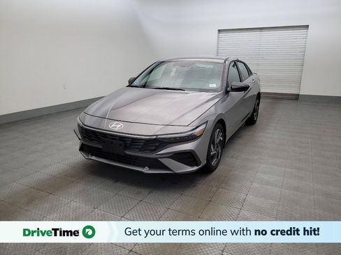 Used 2025 Hyundai Elantra Sport FWD image 1