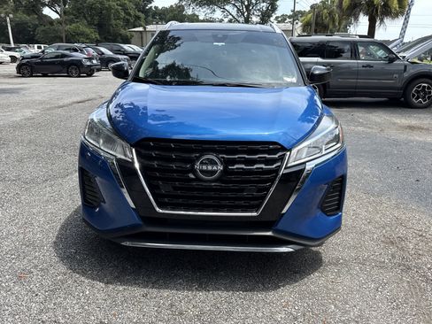Used 2023 Nissan Kicks SV FWD image 13