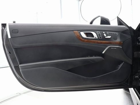 Used 2019 Mercedes-Benz SL 450 image 39