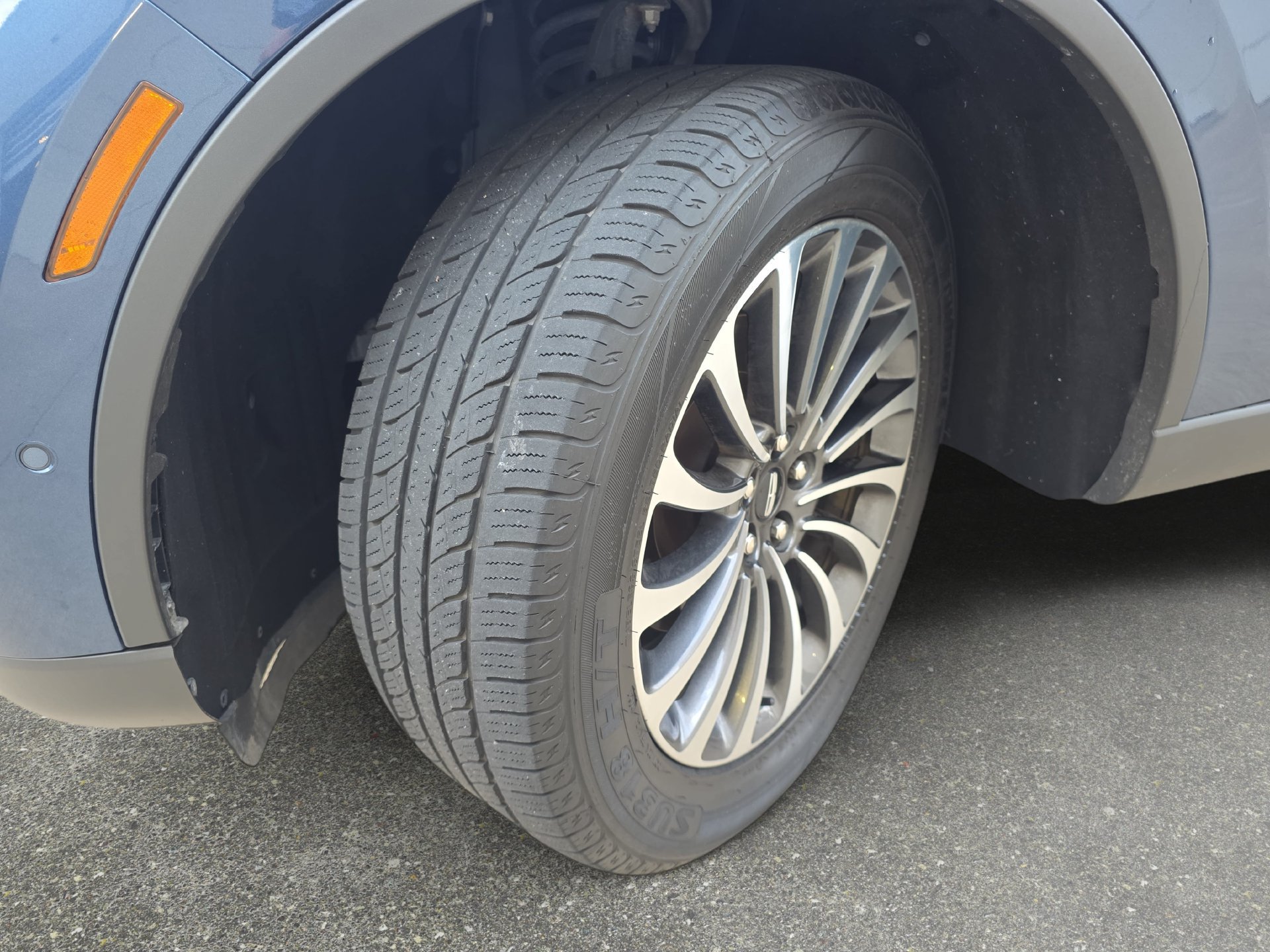Used 2020 Lincoln Aviator Reserve w/ Equipment Group 201A RWD image 31