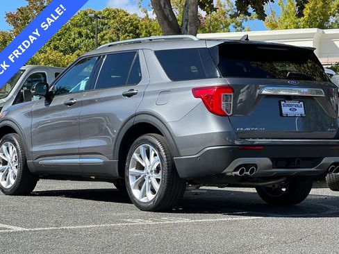 Used 2022 Ford Explorer Platinum w/ Equipment Group 601A image 6