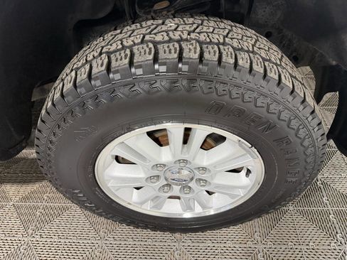 Used 2014 Ford F150 XLT image 10