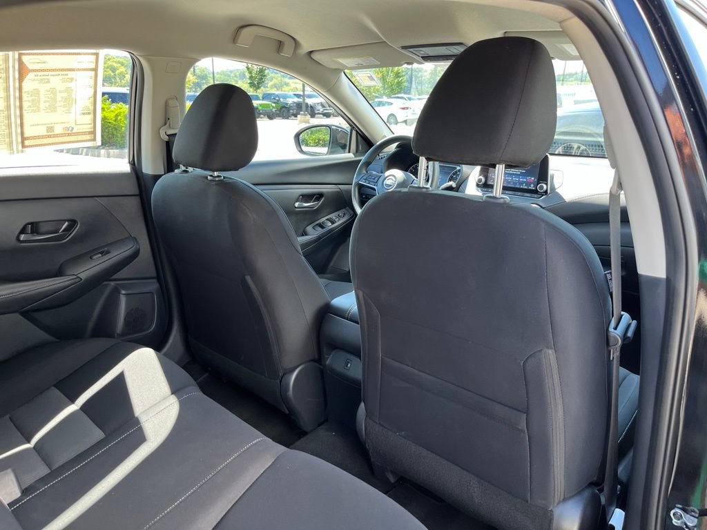 Used 2025 Nissan Sentra SV FWD image 23