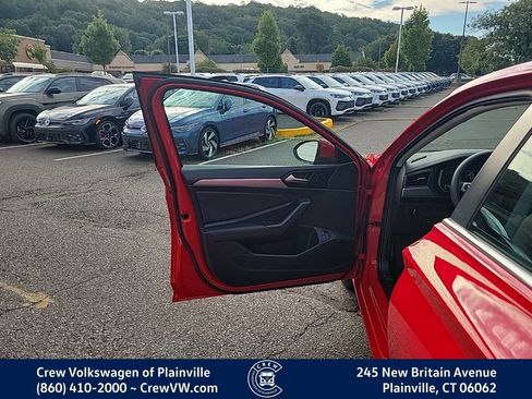 Certified 2021 Volkswagen Jetta S FWD image 37