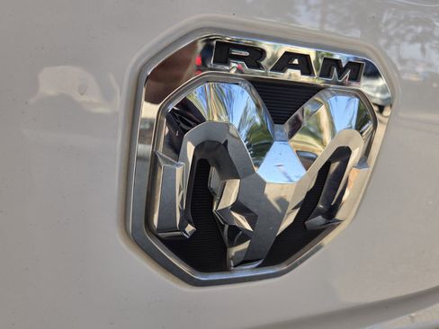 Used 2023 RAM 1500 Laramie AWD/4WD image 19