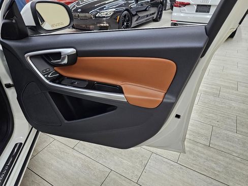 Used 2015 Volvo S60 T6 Platinum image 38