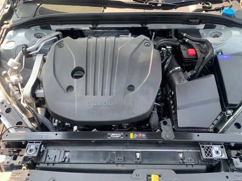 Used 2024 Volvo S60 B5 Plus FWD image 9