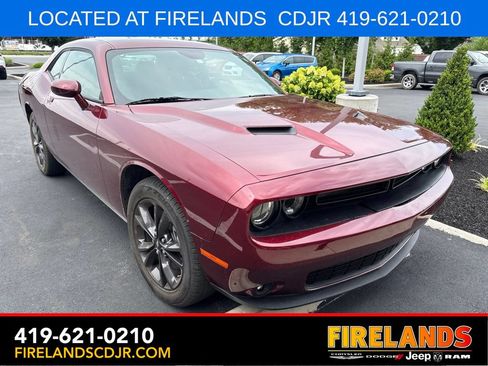 Used 2023 Dodge Challenger SXT w/ Blacktop Package AWD/4WD image 1