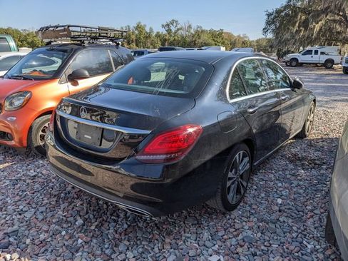 Used 2021 Mercedes-Benz C 300 Sedan image 4