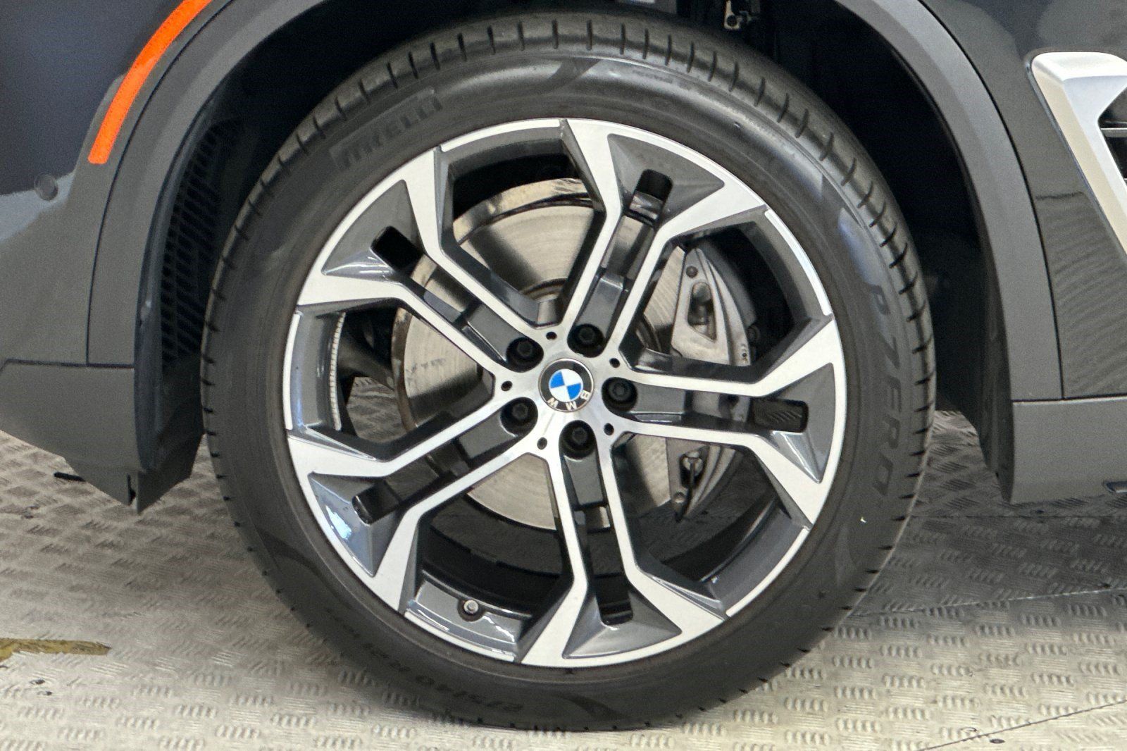 Used 2026 BMW X5 sDrive40i RWD image 12