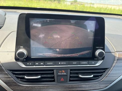 Used 2020 Nissan Altima 2.5 SL FWD image 33
