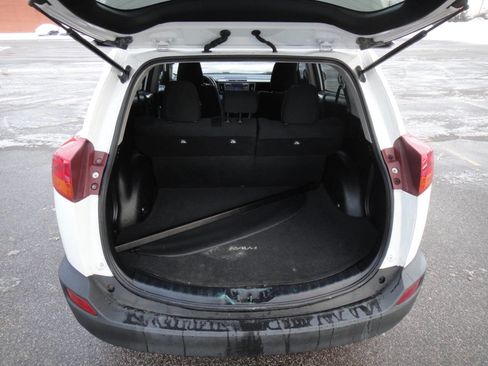 Used 2013 Toyota RAV4 XLE image 22