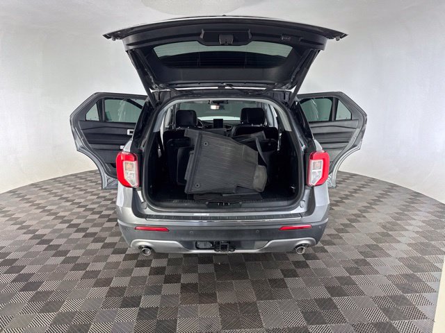 Used 2023 Ford Explorer Limited w/ Limited Technology Package AWD/4WD image 17