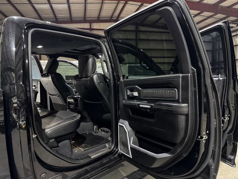 Used 2019 RAM 2500 Laramie image 22