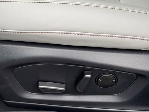 New 2026 Ford Explorer Active w/ Active Comfort Package image 13