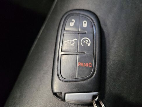 Used 2020 Jeep Cherokee Limited AWD/4WD image 32