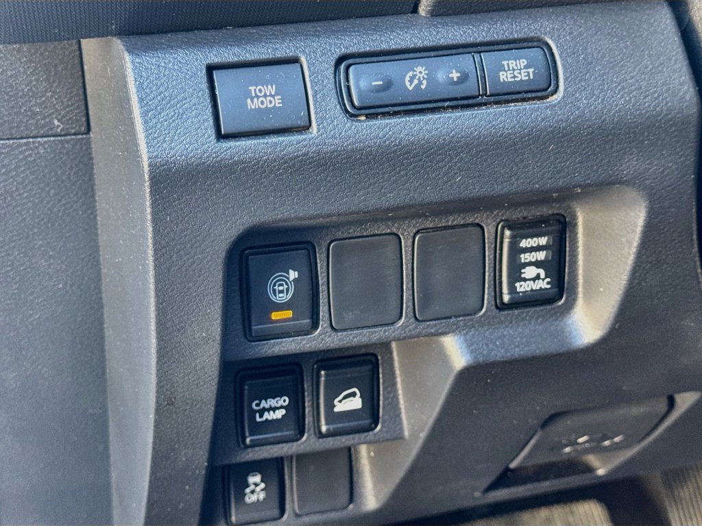Used 2023 Nissan Frontier SV w/ SV Convenience Package AWD/4WD image 10