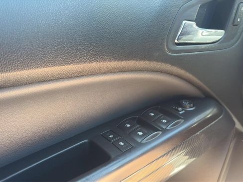 Used 2016 Chevrolet Colorado Z71 AWD/4WD image 23