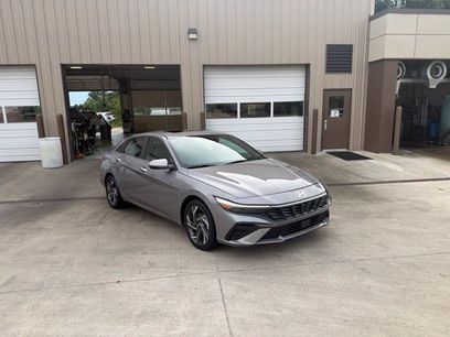 Used 2024 Hyundai Elantra Limited