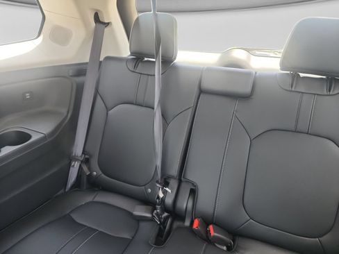 Used 2025 Honda Pilot Elite image 27