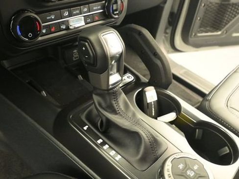 New 2026 Ford Bronco Outer Banks w/ Sasquatch Package AWD/4WD image 18
