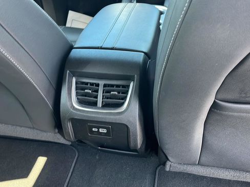 Used 2024 Chevrolet Blazer LT FWD image 25