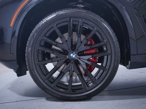 Used 2026 BMW X5 sDrive40i w/ M Sport Package RWD image 2