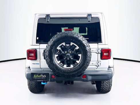 Used 2024 Jeep Wrangler Unlimited Rubicon 4xe image 7