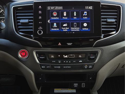 Used 2023 Honda Ridgeline RTL-E image 12
