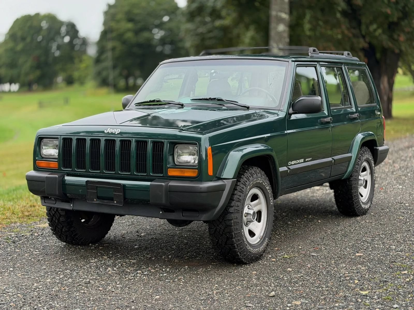 Used 1999 Jeep Cherokee 4WD 4-Door image 12