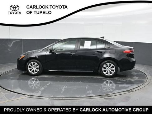 Used 2024 Toyota Corolla LE FWD image 10