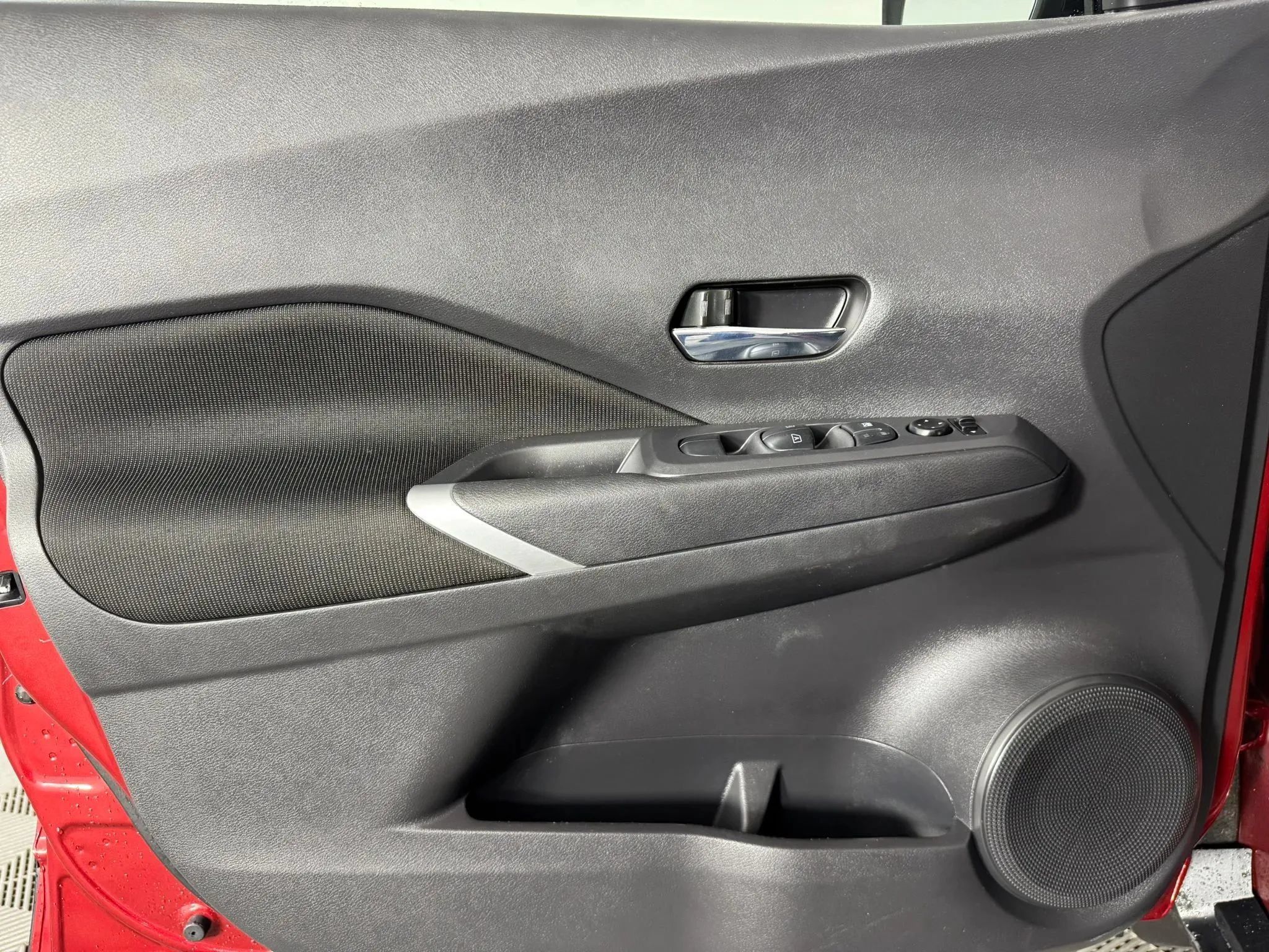 Used 2023 Nissan Kicks SV FWD image 35
