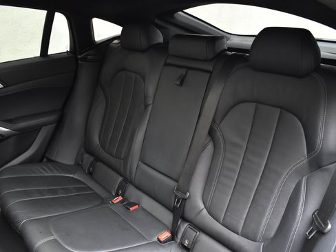 Used 2021 BMW X6 xDrive40i w/ M Sport Package AWD/4WD image 26