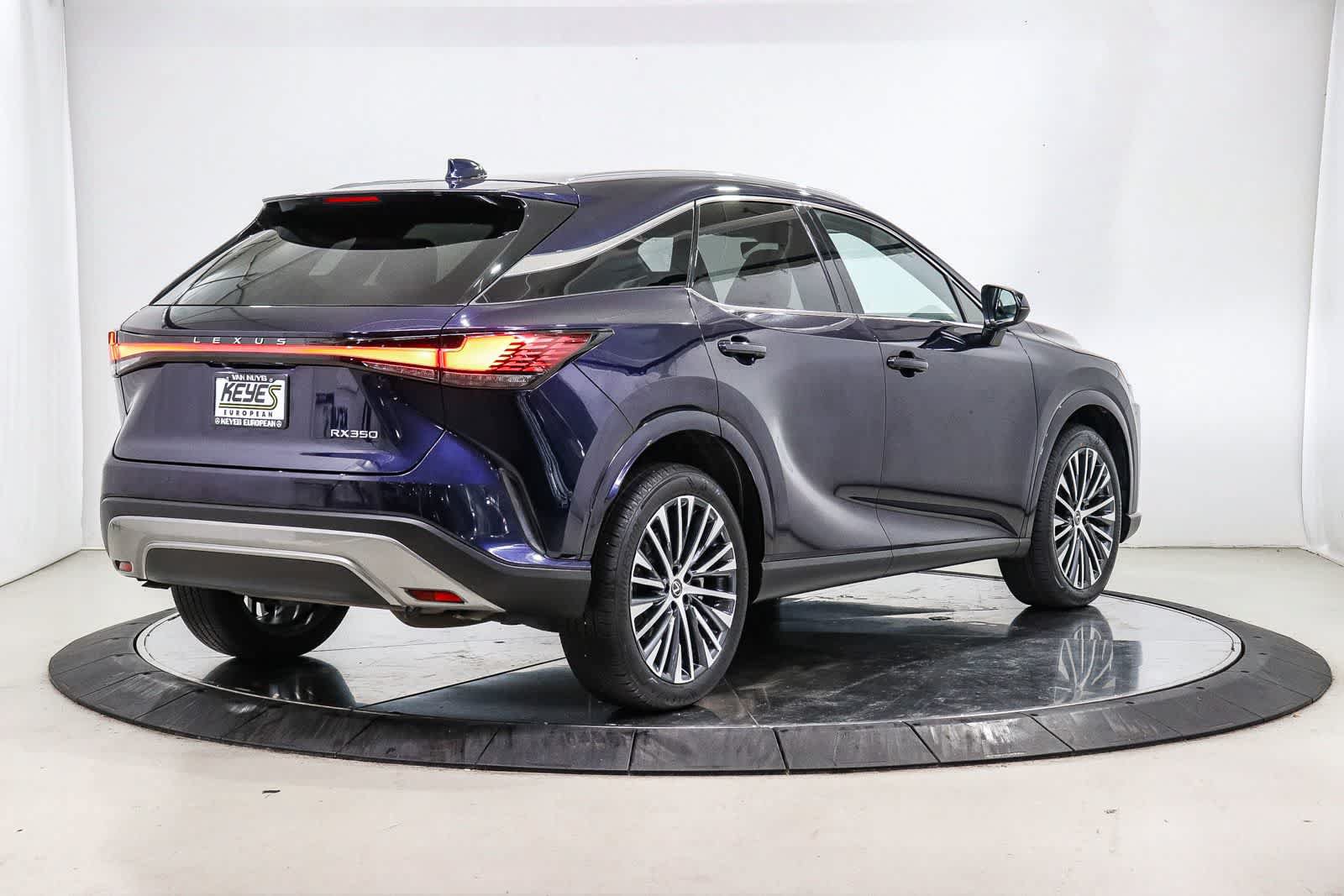 Used 2023 Lexus RX 350 Premium Plus w/ Cold Area Package FWD image 4
