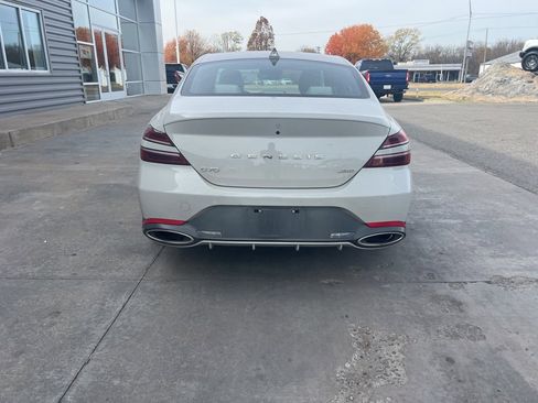 Used 2025 Genesis G70 2.5T image 6