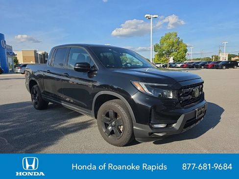 Used 2025 Honda Ridgeline Black Edition image 7