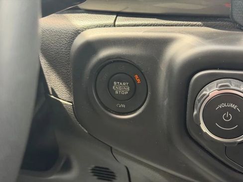 Used 2023 Jeep Wrangler Unlimited Sahara AWD/4WD image 19